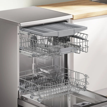 Bosch Series 4 13 Place 60cm Freestanding Dishwasher Silver Inox – SMS46FI20Z